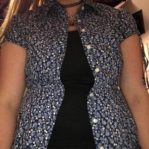 Tommy hilfiiger button up top